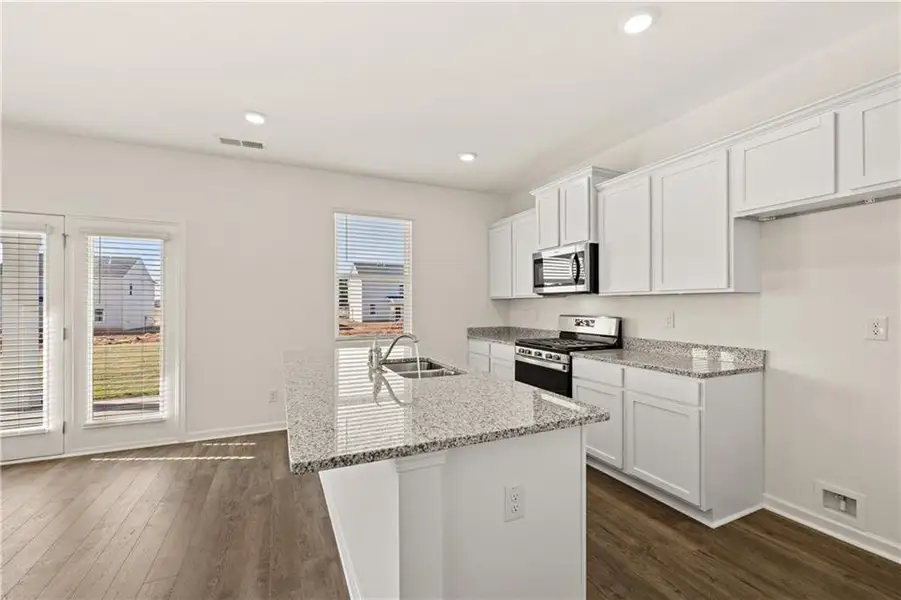 Furnished interior view inside a new home in Twin Lakes, Hoschton (Image 2).