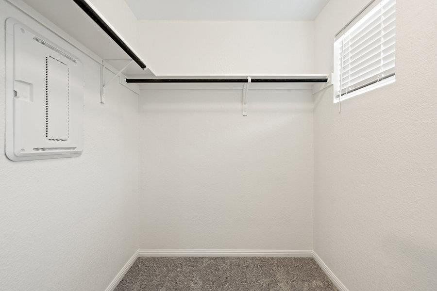 Photos are of a completed model of the same floor plan and are for illustrative purposes only. Actual home is under construction and design selections, materials, and features may differ. Confirm final specifications with the New Home Consultant.