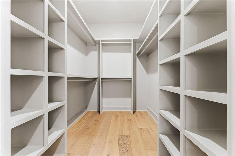Spacious, unfurnished interior of a new home in , Canton (Image 28).