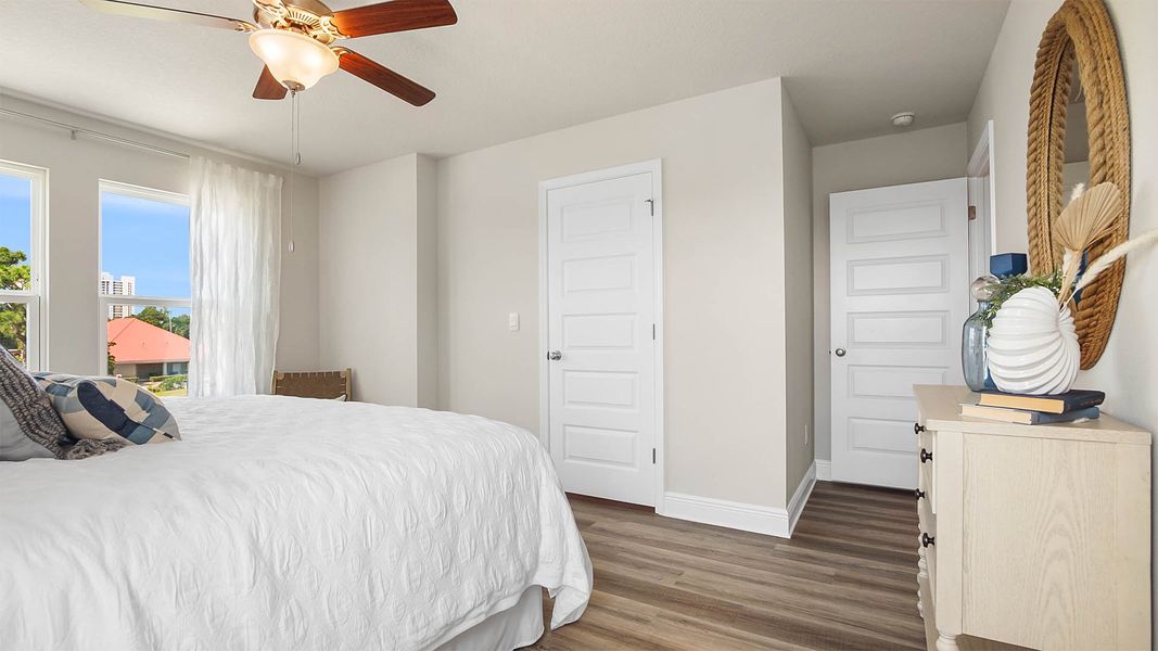Representative furnished interior of a home built from the Palm Exterior by D.R. Horton in Hawks Landing Townhomes, Santa Rosa Beach (Image 21).