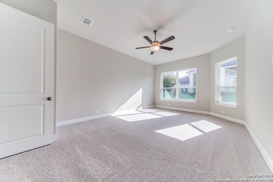 Spacious, unfurnished interior of a new home in , San Antonio (Image 20). Spacious, unfurnished interior of a new home in , San Antonio (Image 20).