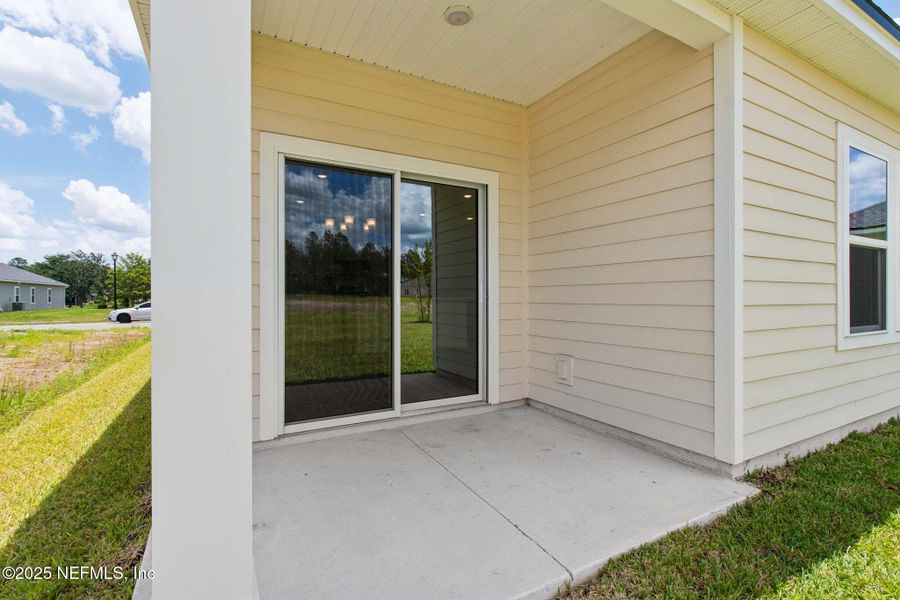 Exterior details and patio area of a home in Panther Creek, Jacksonville (Image 25). Exterior details and patio area of a home in Panther Creek, Jacksonville (Image 25).