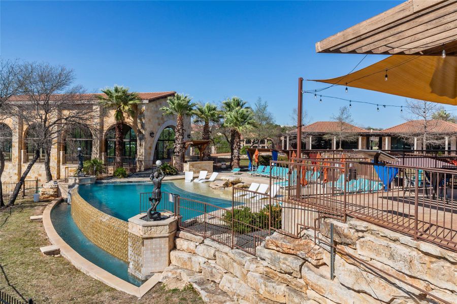 Community amenities in Rough Hollow, Lakeway (Image 24).