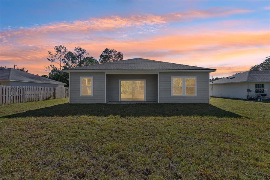 Exterior details and patio area of a home in Palm Coast, Palm Coast (Image 4).