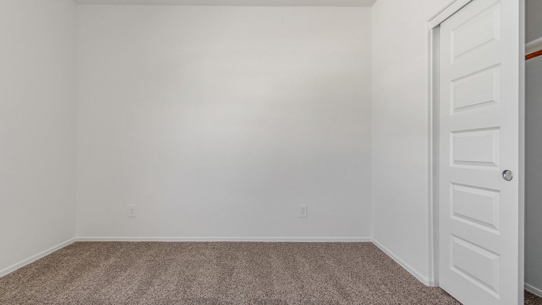 Spacious, unfurnished interior of a new home in Sycamore Vista, Vail (Image 16).