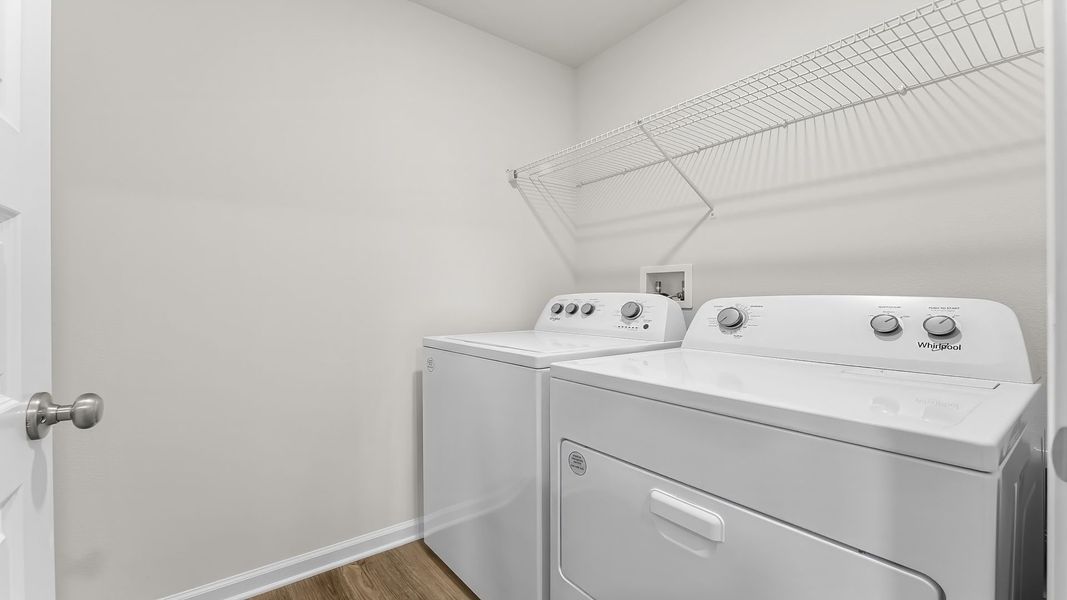 Furnished interior view inside a new home in Park Place, Panama City (Image 11).