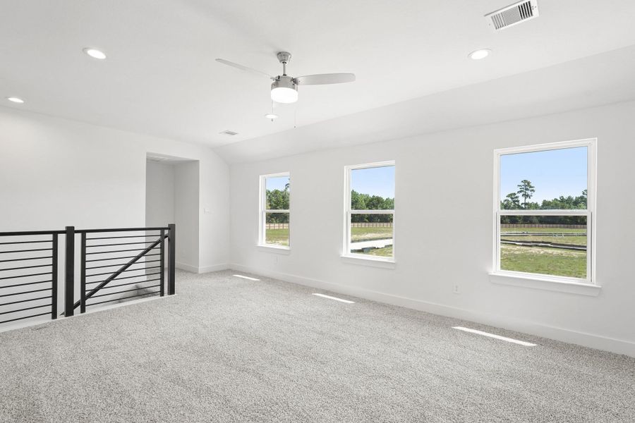 Spacious, unfurnished interior of a new home in Hills of Westlake, Conroe (Image 5).