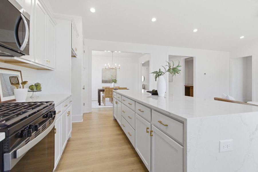 Furnished interior view inside a new home in , Ravenel (Image 4).