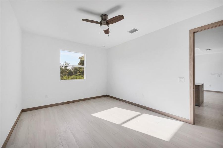 Spacious, unfurnished interior of a new home in , North Port (Image 15).