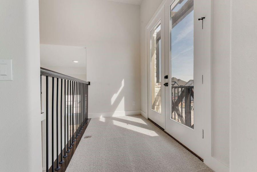 Spacious, unfurnished interior of a new home in Somerset Park, Rockwall (Image 34).