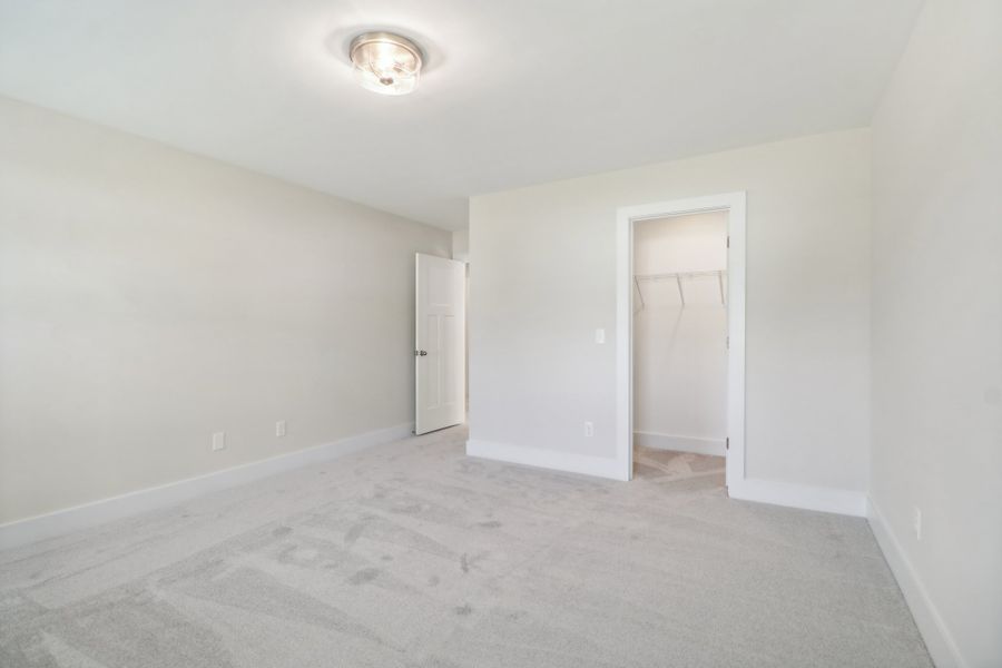 Representative unfurnished interior of a home built from the Sonoma II by Great Southern Homes in Edwards Ridge, Central (Image 33).