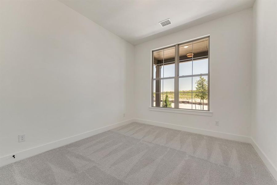 Spacious, unfurnished interior of a new home in The Homestead - 62', Rockwall (Image 27).