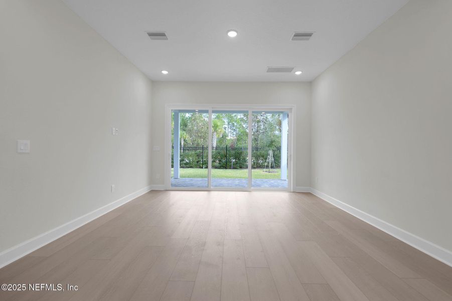 Spacious, unfurnished interior of a new home in , Ponte Vedra (Image 18).