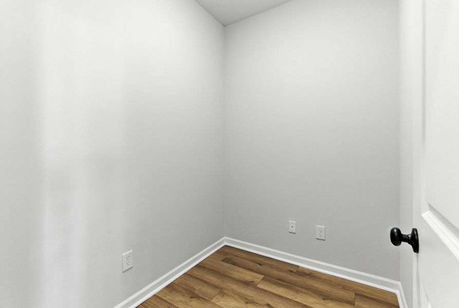 Spacious, unfurnished interior of a new home in , Summerville (Image 33).
