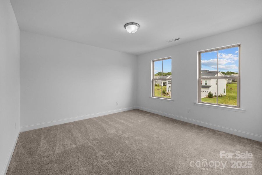 Spacious, unfurnished interior of a new home in Lakeside Glen, York (Image 13). Spacious, unfurnished interior of a new home in Lakeside Glen, York (Image 13).