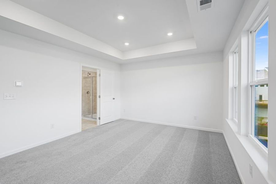 Spacious, unfurnished interior of a new home in Chandler Run, Tucker (Image 16).