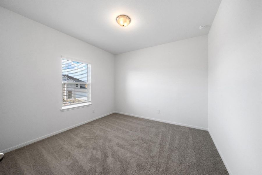 Spacious, unfurnished interior of a new home in Rollingbrook Estates, Baytown (Image 17).