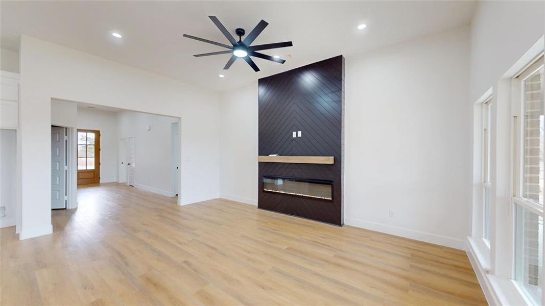 Spacious, unfurnished interior of a new home in , Greenville (Image 17).