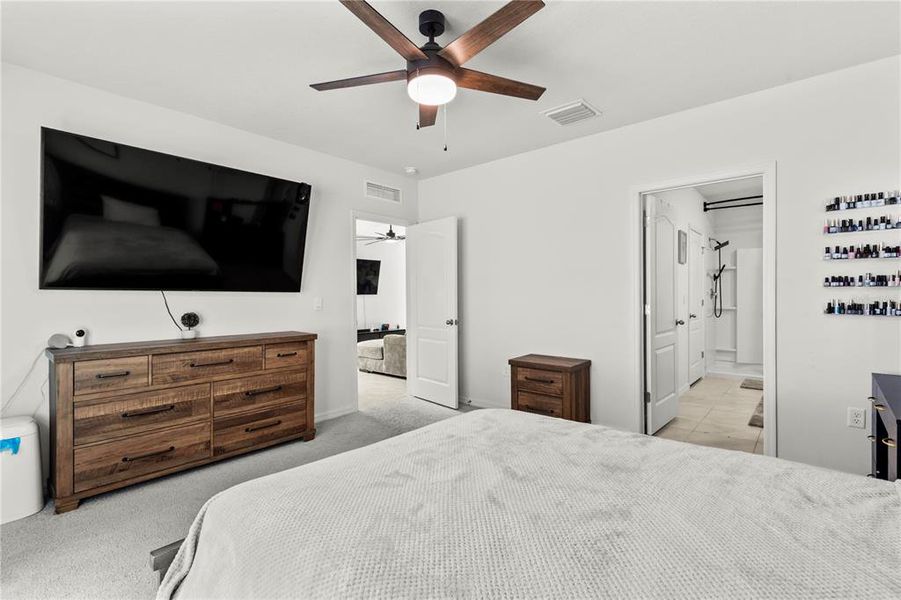Furnished interior view inside a new home in Pelham Park, Deland (Image 10).