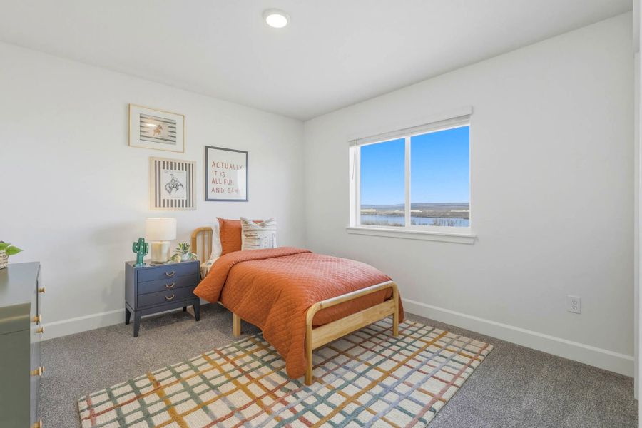 Furnished interior view inside a new home in Upland Meadows, Hermiston (Image 33).