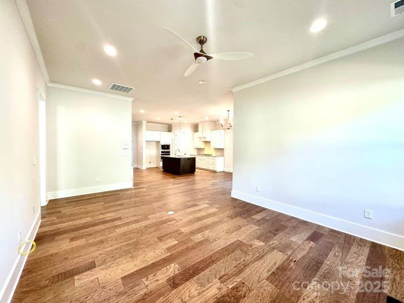 Spacious, unfurnished interior of a new home in Cumberland, Concord (Image 12).