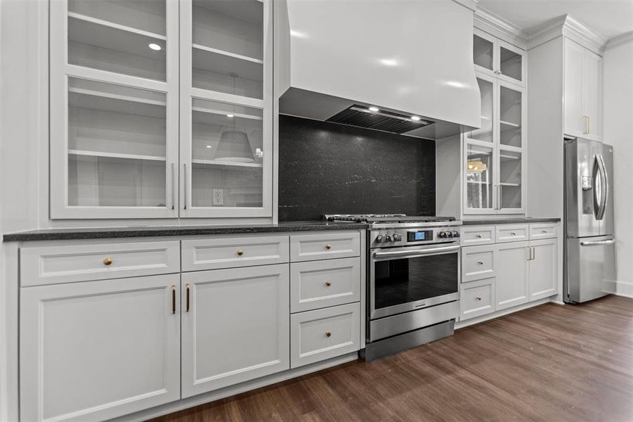 Image 38 of a home in .