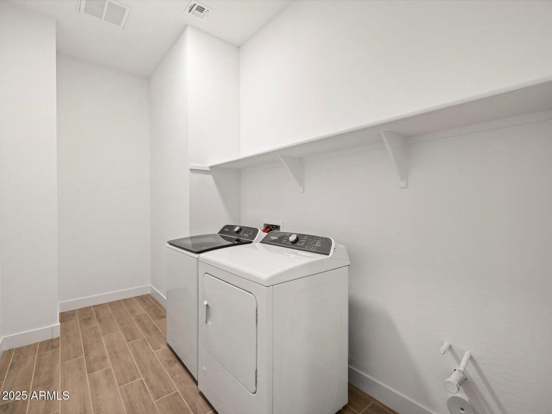 Included Washer & Dryer Included Washer & Dryer
