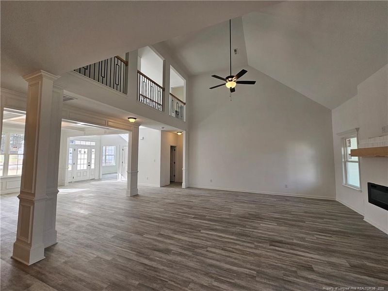 PICTURES ARE ALIKENESS!!