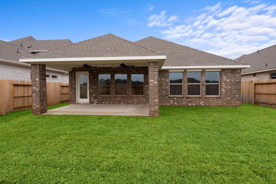 Exterior details and patio area of a home in Escondido, Magnolia (Image 3).