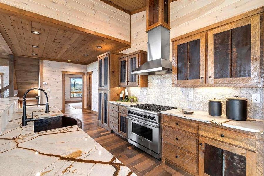 Furnished interior view inside a new home in , Blue Ridge (Image 6). Furnished interior view inside a new home in , Blue Ridge (Image 6).