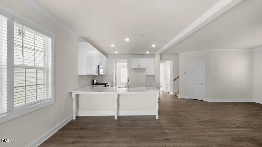 Breakfast Area Breakfast Area