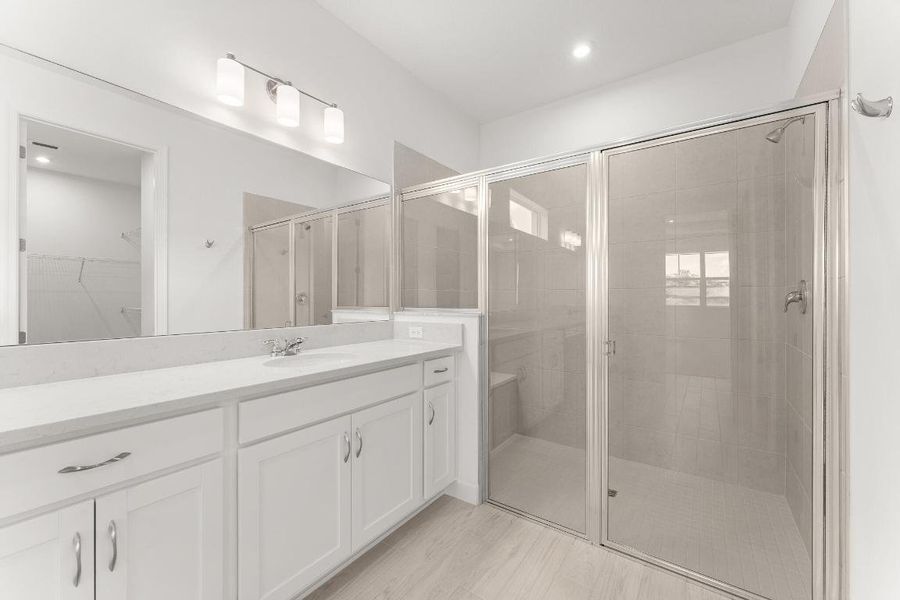 US_SEF_CLARION_LOT 333_owners bath 2