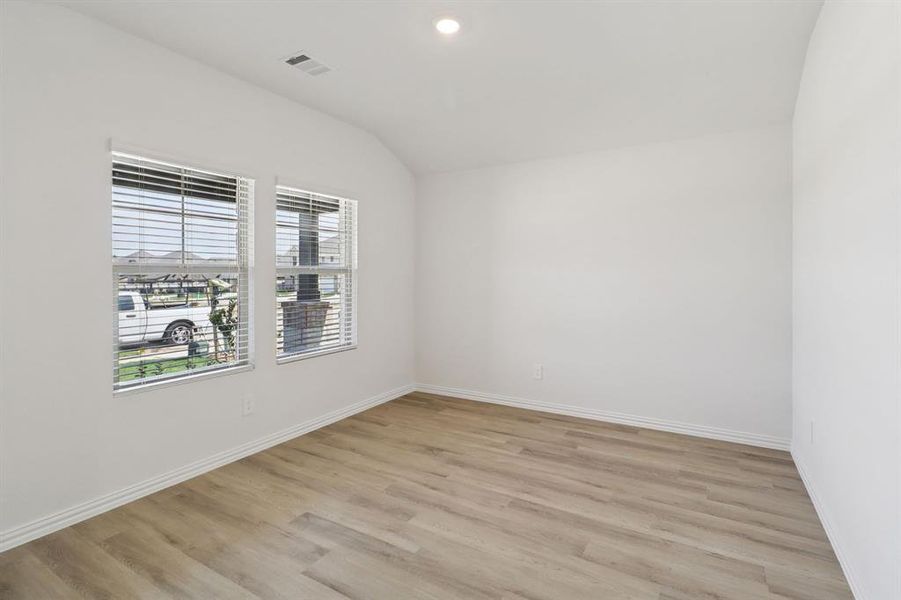 Photo is not of the actual home, but is an inspirational photo of builder’s model home and may depict options, furnishings, and/or decorator features that are not included. Photo is not of the actual home, but is an inspirational photo of builder’s model home and may depict options, furnishings, and/or decorator features that are not included.