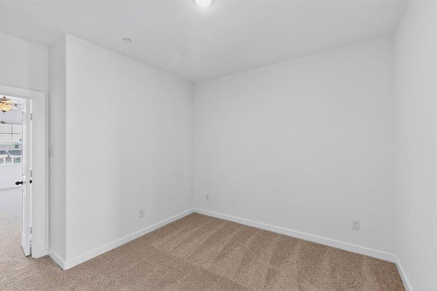 Spacious, unfurnished interior of a new home in Solterra Texas, Mesquite (Image 32).