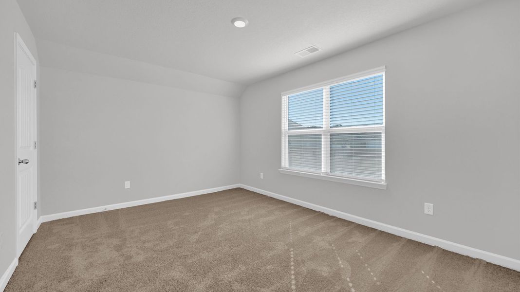 Spacious, unfurnished interior of a new home in Shiloh Springs, Jackson (Image 42).