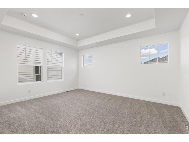 Spacious, unfurnished interior of a new home in Westerly, Erie (Image 13).