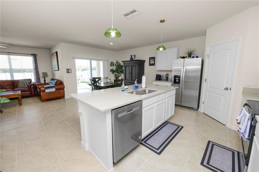 Furnished interior view inside a new home in , Bartow (Image 16).