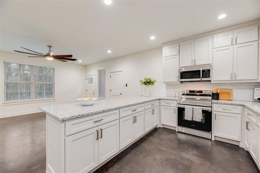 Furnished interior view inside a new home in , Greenville (Image 7).