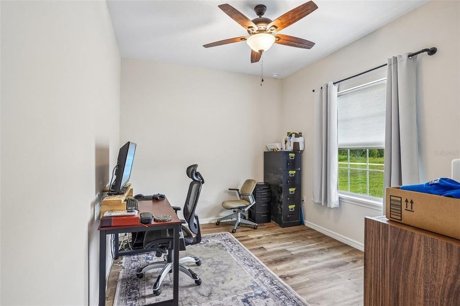Furnished interior view inside a new home in , Umatilla (Image 19).