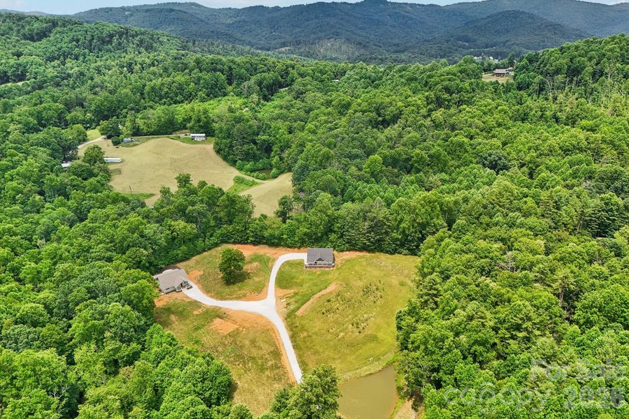 Natural landscape and outdoor views near in Spruce Pine (Image 32). Natural landscape and outdoor views near in Spruce Pine (Image 32).