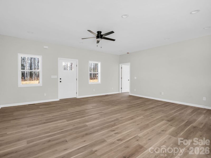 Spacious, unfurnished interior of a new home in , Bostic (Image 11).