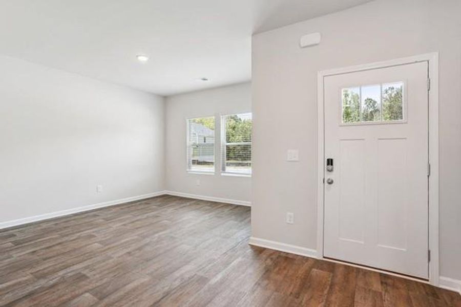 Spacious, unfurnished interior of a new home in Conner Springs, Social Circle (Image 13).