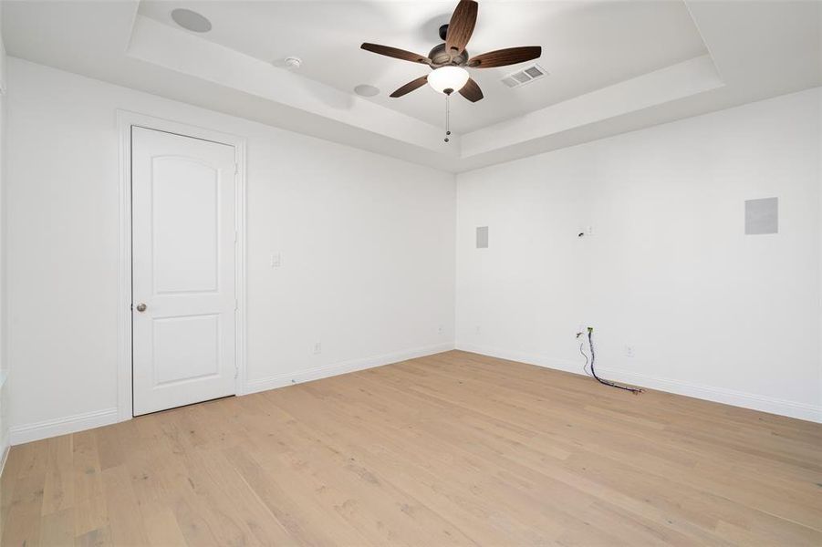 Spacious, unfurnished interior of a new home in Cambridge Crossing, Celina (Image 22).