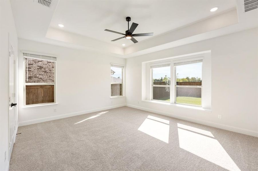 Spacious, unfurnished interior of a new home in Terracina, Rockwall (Image 33). Spacious, unfurnished interior of a new home in Terracina, Rockwall (Image 33).