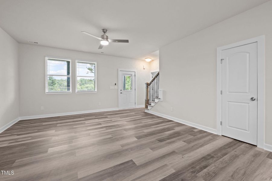 48-web-or-mls-P1078602_1