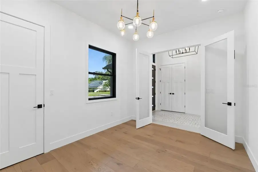 Spacious, unfurnished interior of a new home in , Altamonte Springs (Image 59). Spacious, unfurnished interior of a new home in , Altamonte Springs (Image 59).