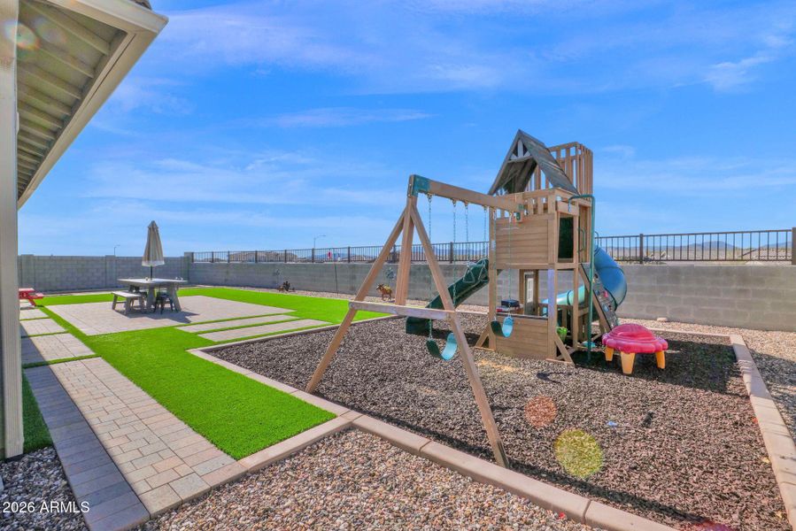 41-web-or-mls-P1525395