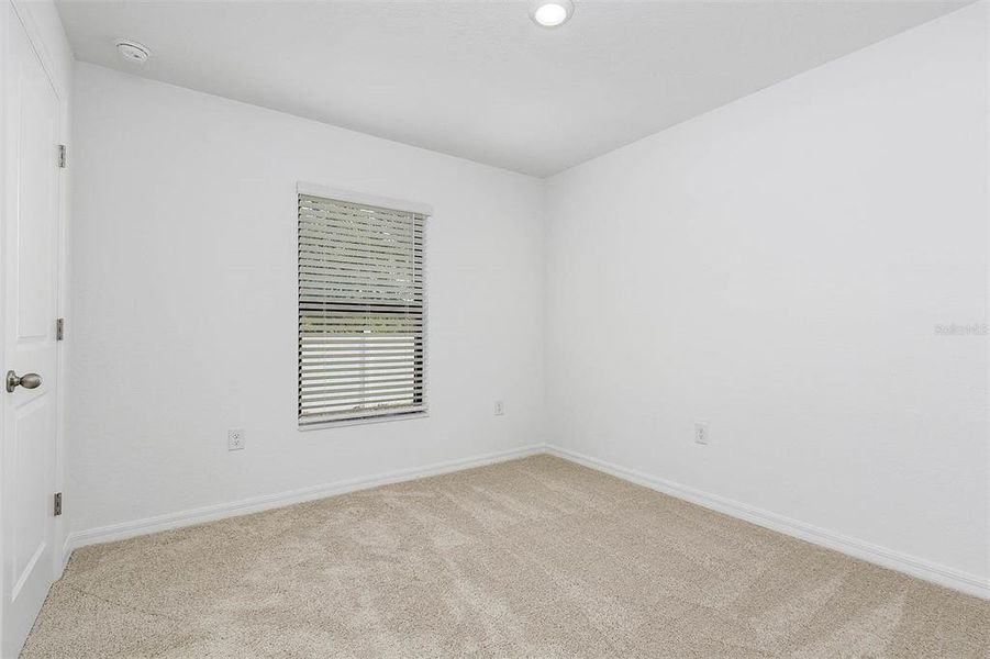 Spacious, unfurnished interior of a new home in , Port Charlotte (Image 10).
