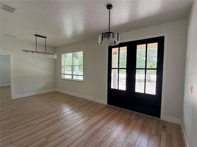 Spacious, unfurnished interior of a new home in , Eustis (Image 15).