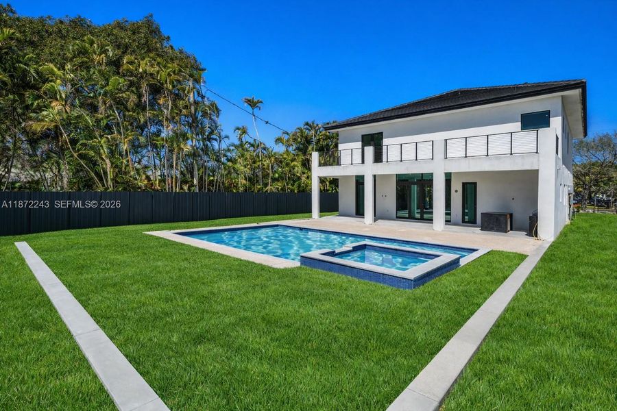 Exterior details and patio area of a home in , Miami (Image 3).